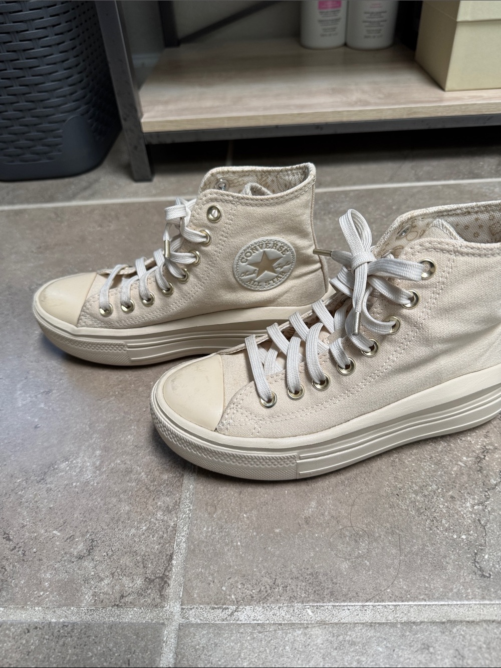 Converse Platform High-Top Canvas Sneakers - Women's Casual Lace-Up